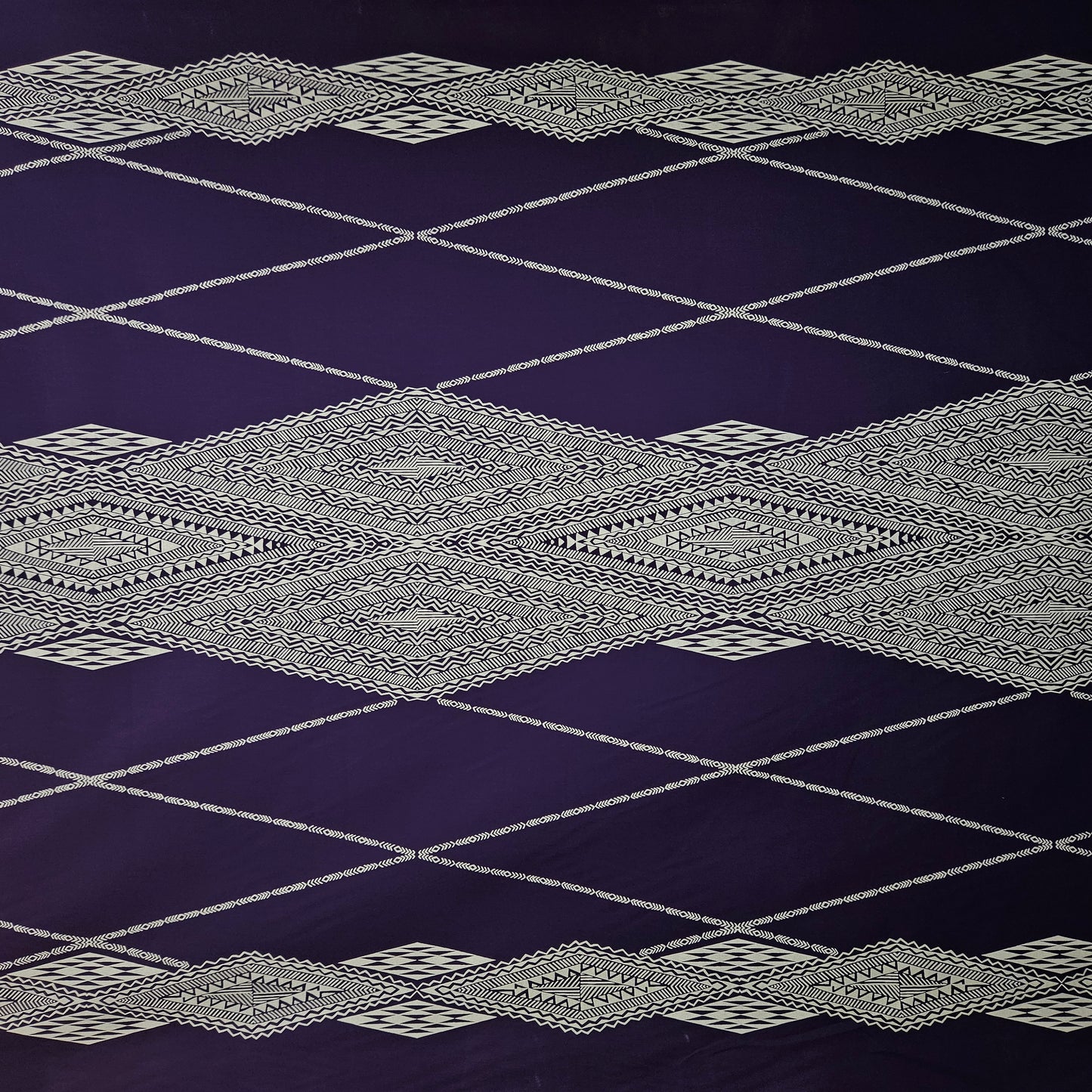 R2310-3003 Eggplant White