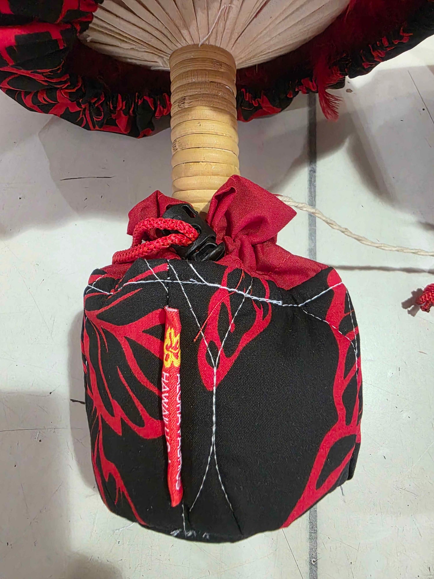 'Uli'uli Covers Red on Black Flowers