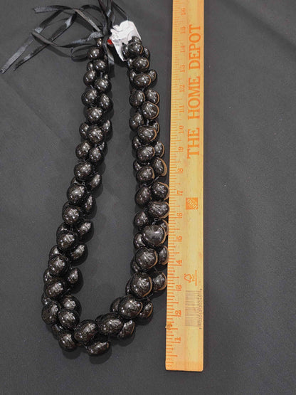 Kukui Nut Cluster Lei