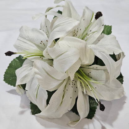 White Medium Lily Hair Clip
