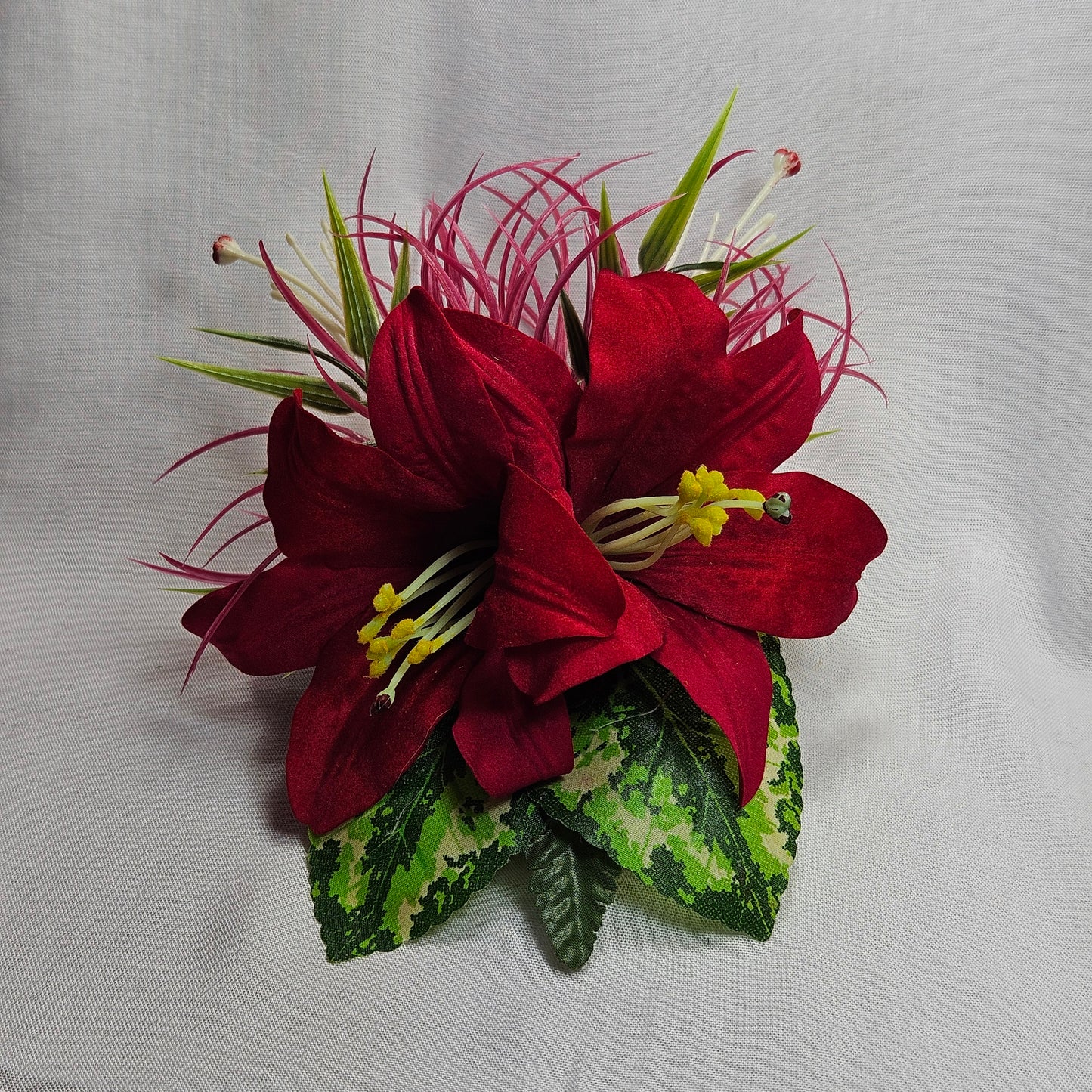 Lily Hair Clip