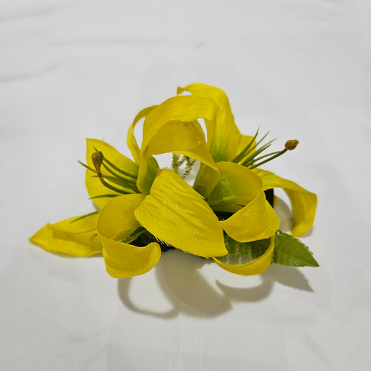 Small Lily Hair Clip