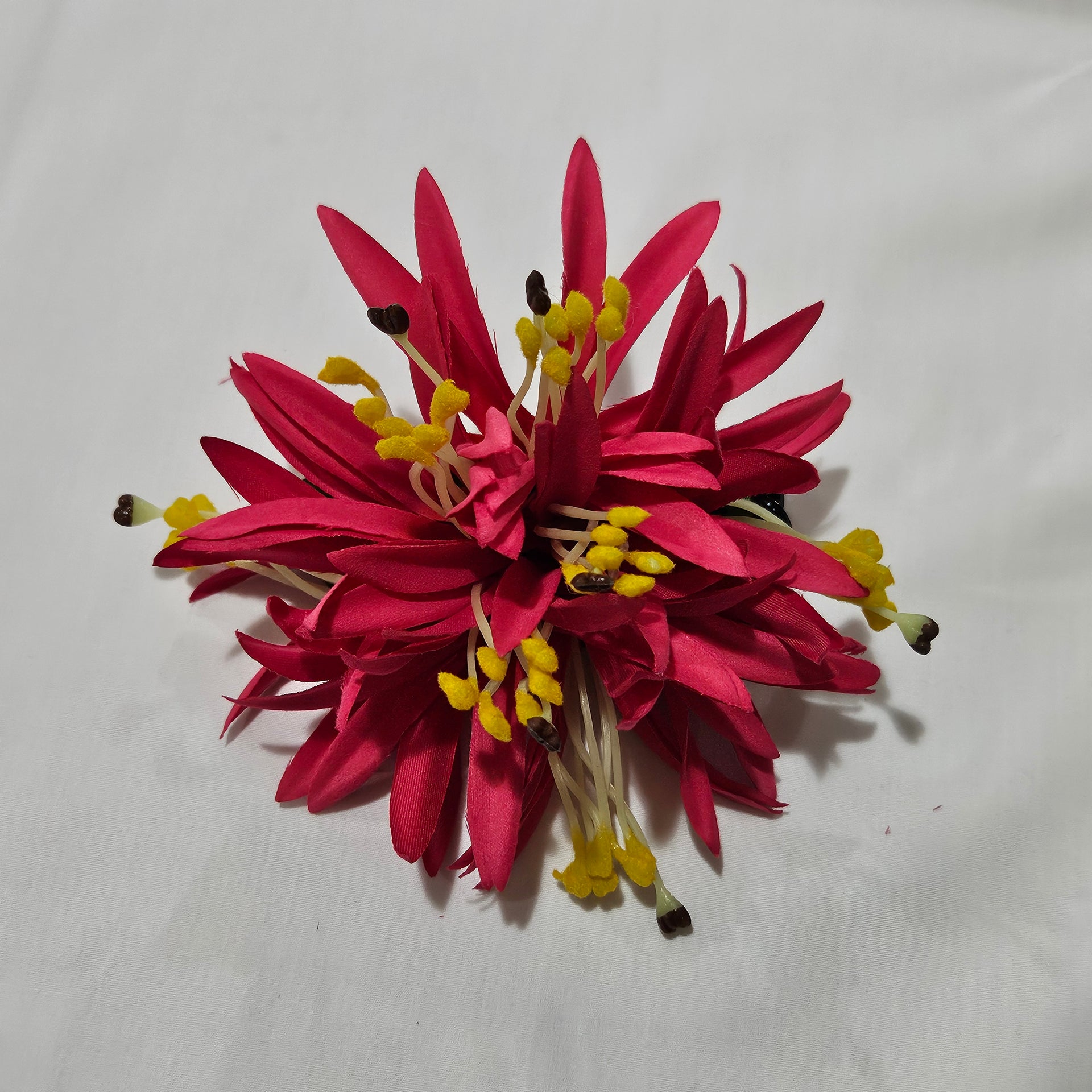 lily flower clip Spider Lily Hair Clip Yellow