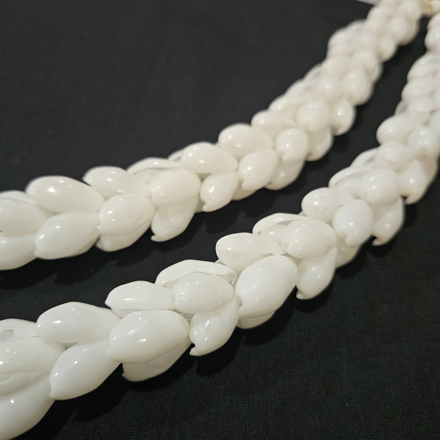 Bubble Shell Lei