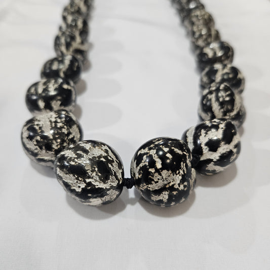 Kukui Nut Lei